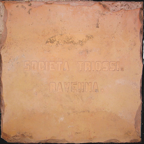 piastrella dell'antica fornace Triossi di Ravenna
