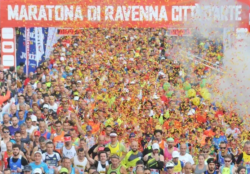 Ravenna corre tra arte e emozioni: la Maratona Città d’Arte torna dal 7 al 9 novembre 2025